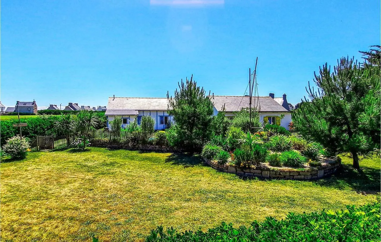 Lovely Home In Plouguerneau With Kitchen Holiday home
