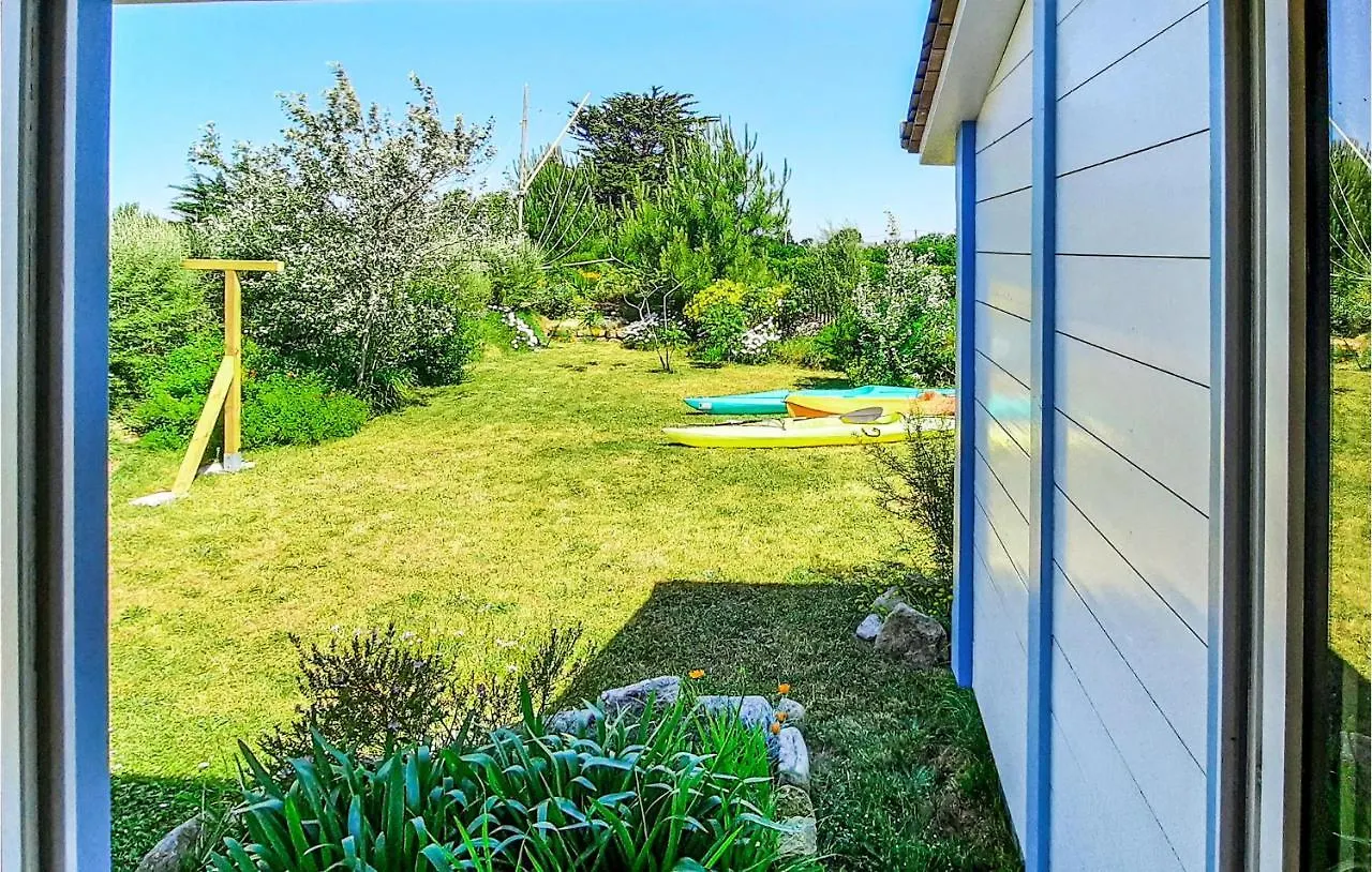Lovely Home In Plouguerneau With Kitchen Holiday home