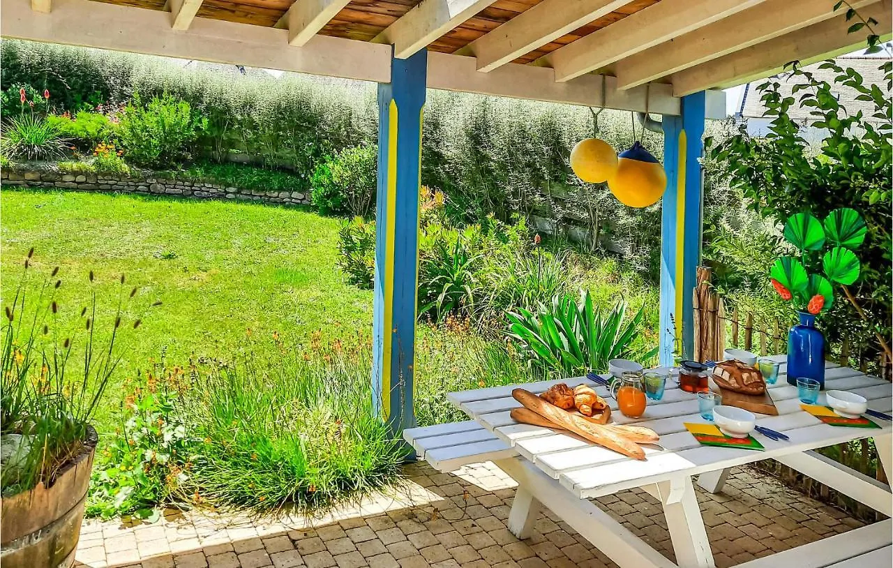 Lovely Home In Plouguerneau With Kitchen 法国