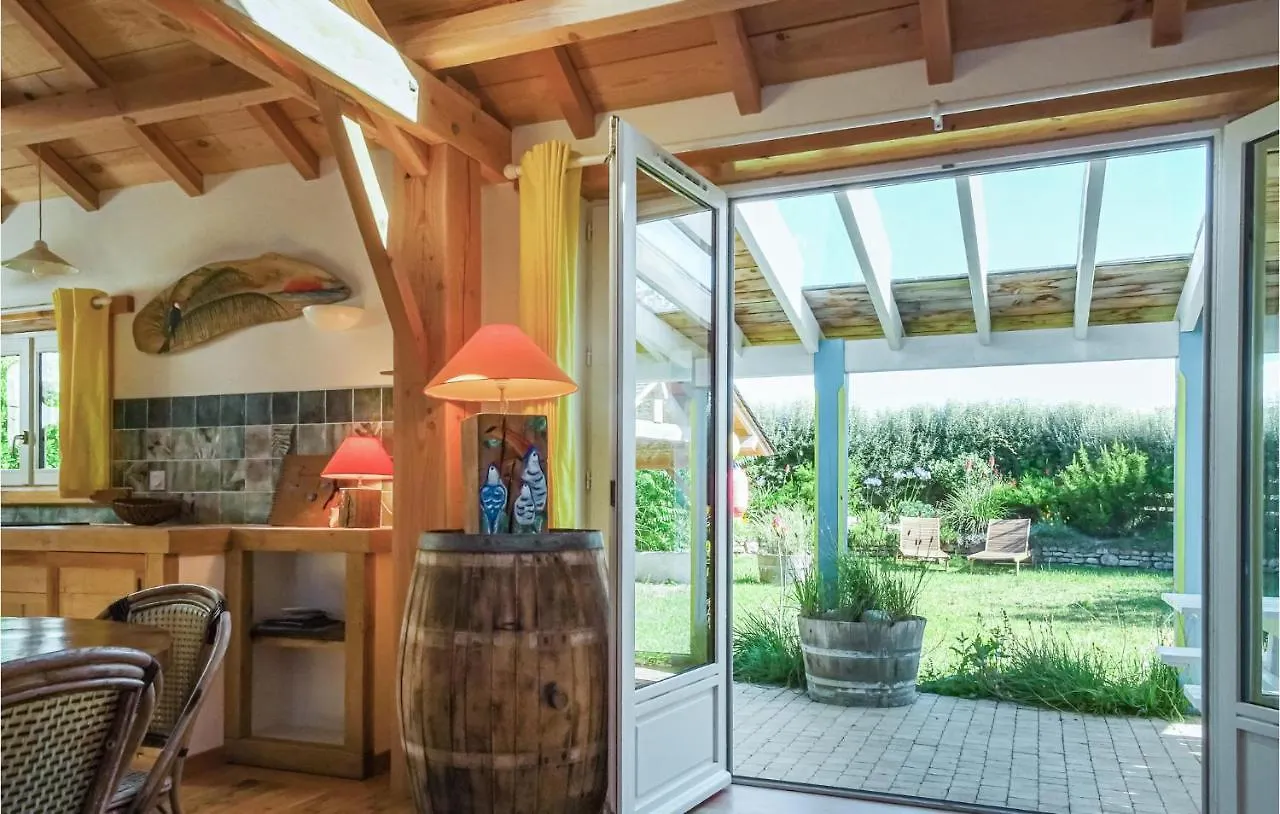 Lovely Home In Plouguerneau With Kitchen 0*,  法国